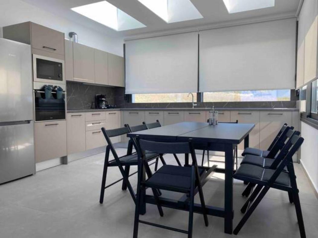 Elani New Luxury Villa 외부 사진
